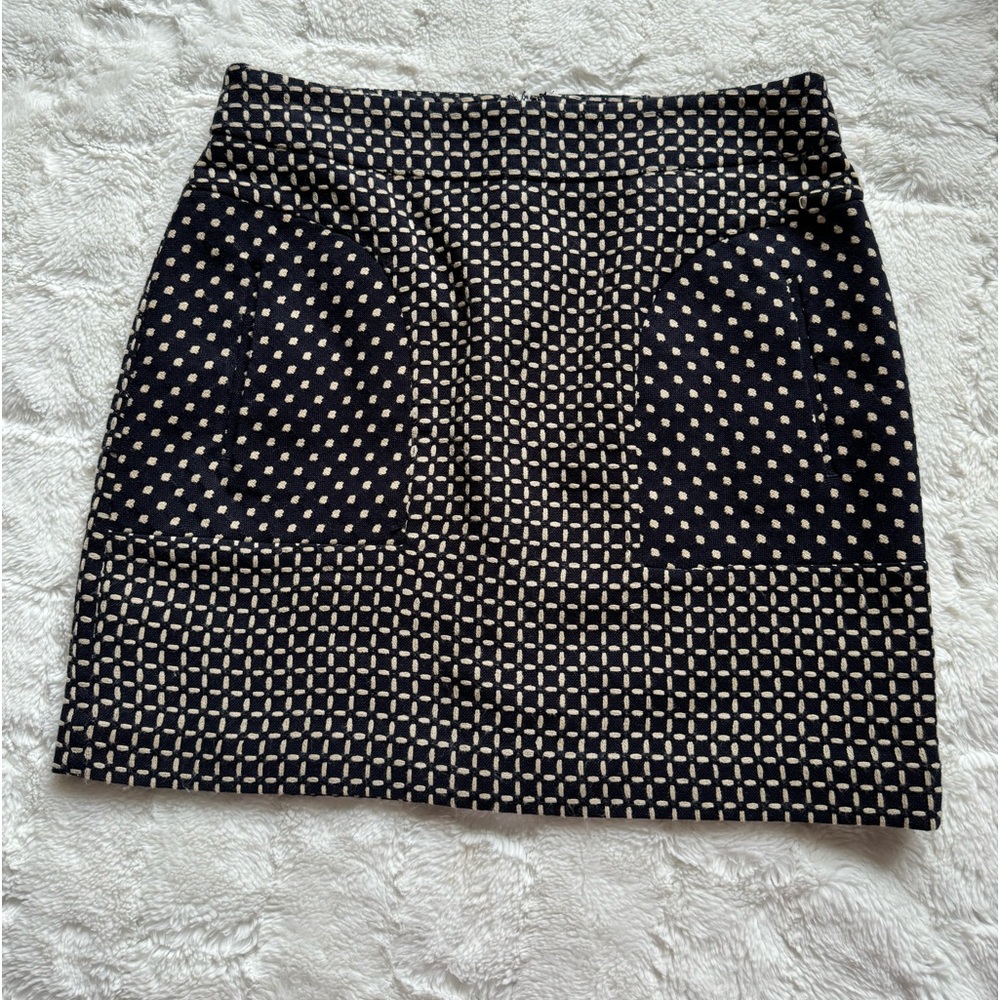 Skirt with pockets size 6